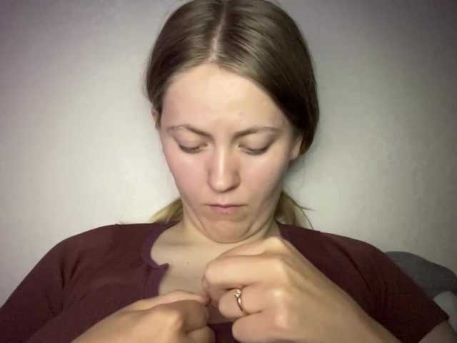 LadonnaCoons live cam on BongaCams