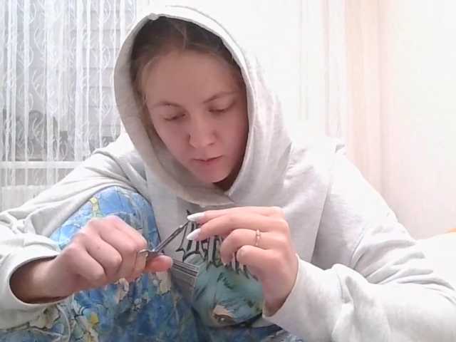 LadonnaCoons live cam on BongaCams