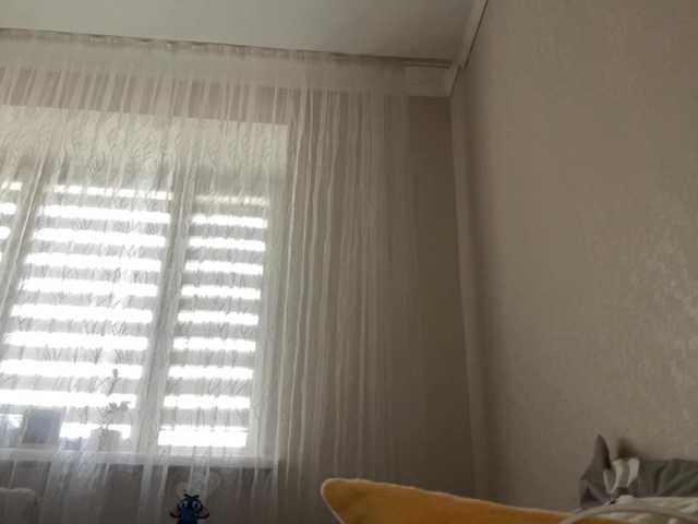 LadonnaCoons live cam on BongaCams
