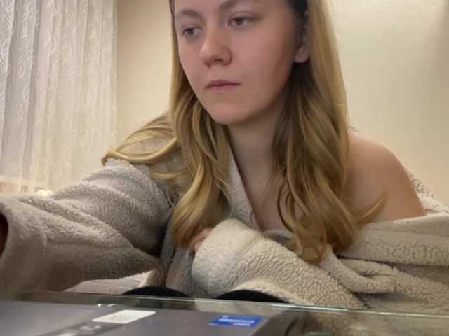 LadonnaCoons live cam on BongaCams