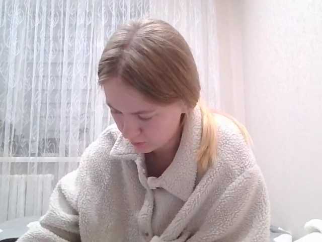 LadonnaCoons live cam on BongaCams