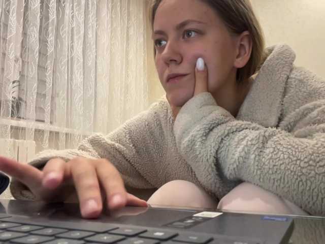 LadonnaCoons live cam on BongaCams