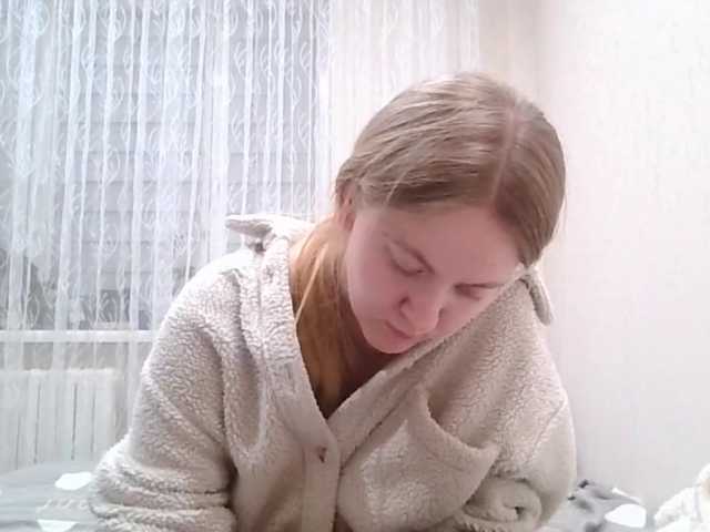 LadonnaCoons live cam on BongaCams