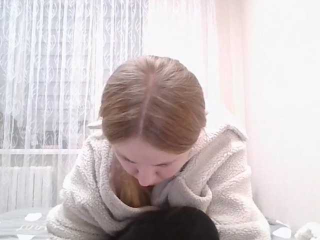 LadonnaCoons live cam on BongaCams
