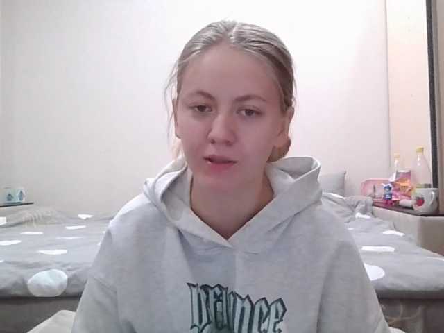 LadonnaCoons live cam on BongaCams