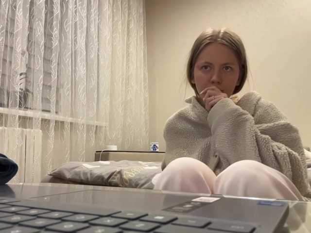 LadonnaCoons live cam on BongaCams