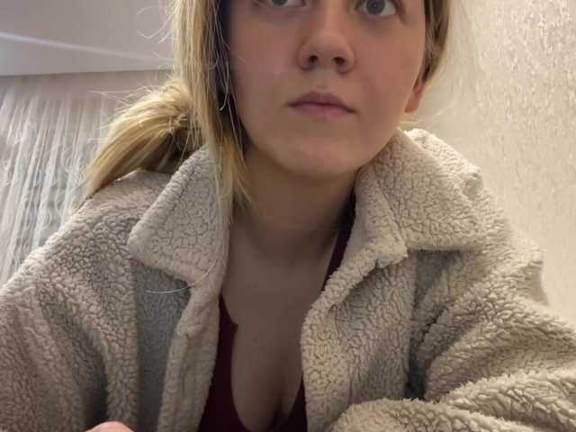 LadonnaCoons live cam on BongaCams