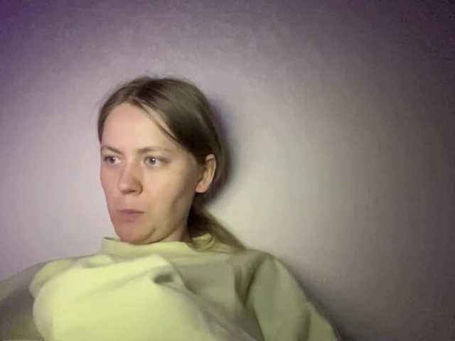 LadonnaCoons live cam on BongaCams