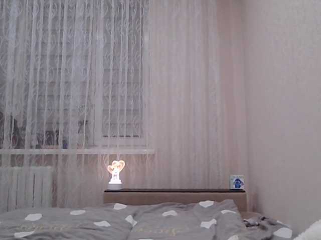 LadonnaCoons live cam on BongaCams