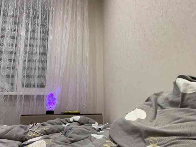 LadonnaCoons webcam