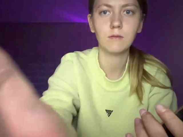 LadonnaCoons webcam