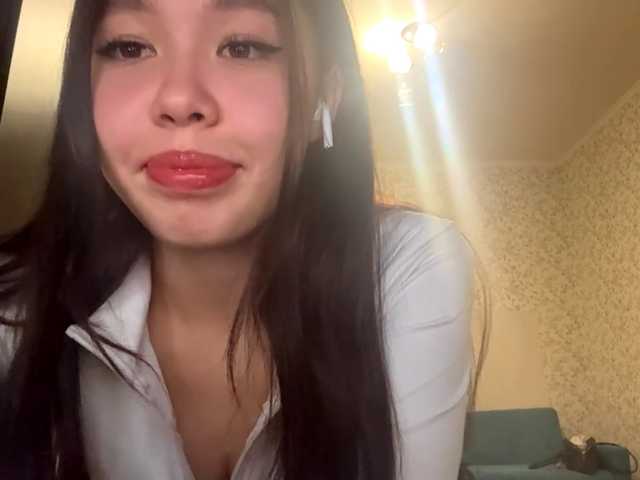 LeighMarrujo live cam on BongaCams