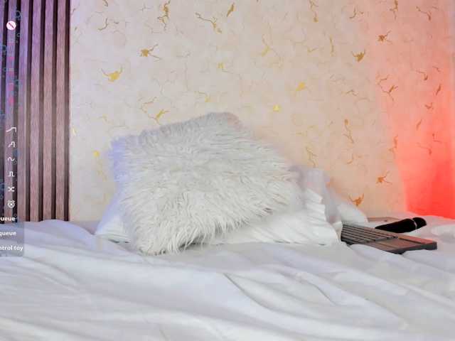 kitty-sterling live cam on BongaCams
