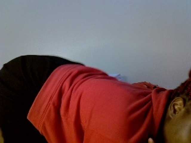 Pettiteebony20 live cam preview