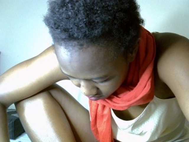 Pettiteebony20