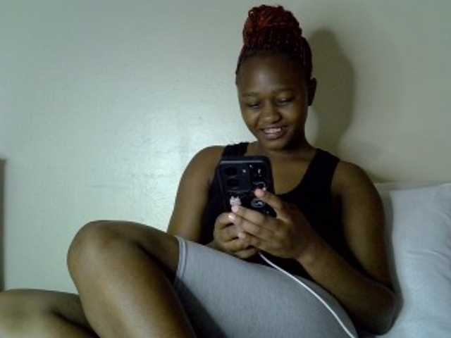 Pettiteebony20