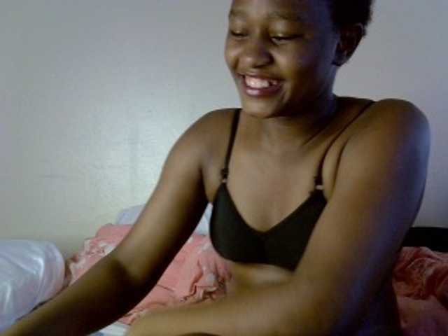 Pettiteebony20