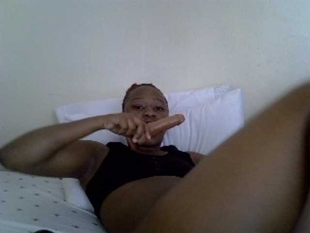 Pettiteebony20