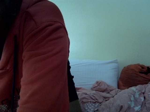 Pettiteebony20 live cam on BongaCams