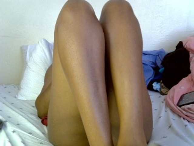 Pettiteebony20
