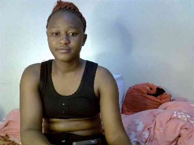 Pettiteebony20