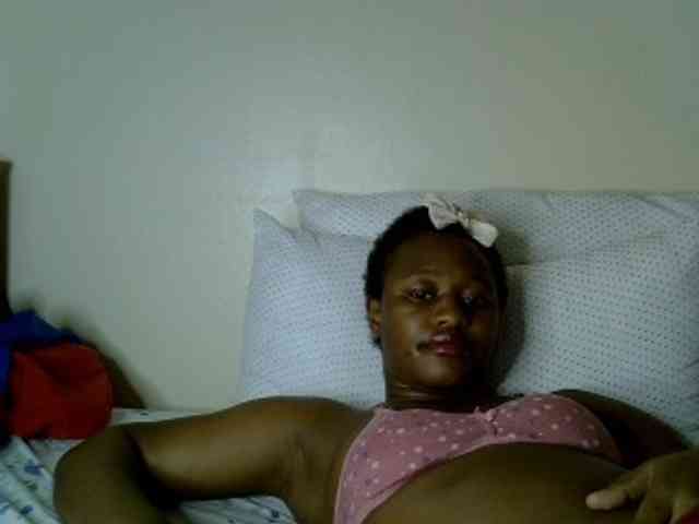 Pettiteebony20 webcam