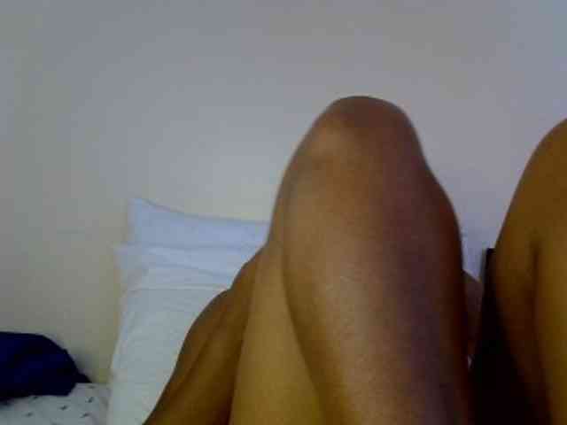 Pettiteebony20