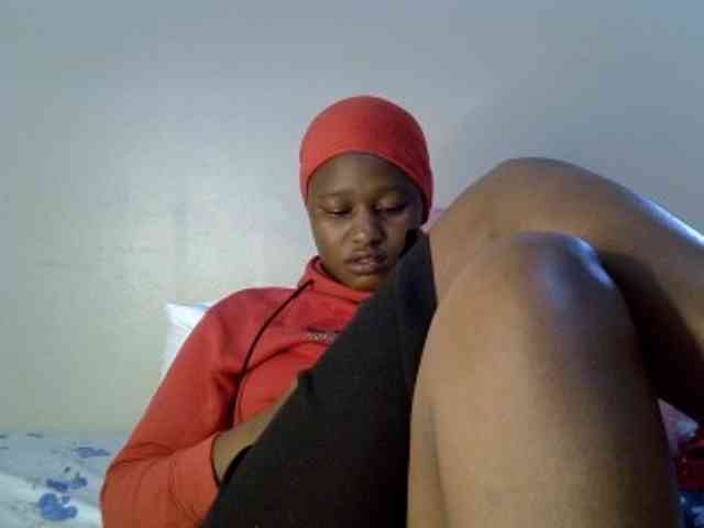 Pettiteebony20 webcam