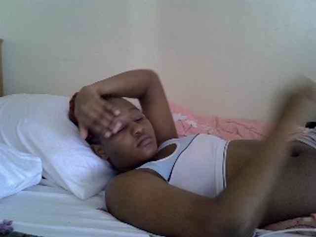 Modelo: Pettiteebony20