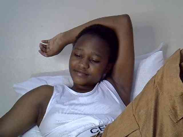 Pettiteebony20 webcam