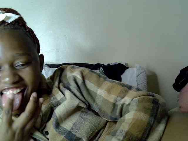 Pettiteebony20 webcam