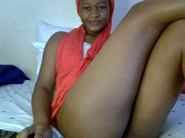 Model: Pettiteebony20