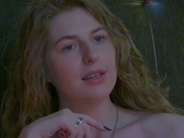LheaMadison live cam on BongaCams
