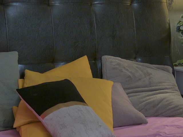 LheaMadison live cam on BongaCams