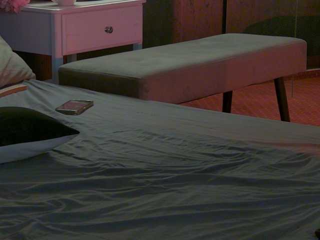 LheaMadison live cam on BongaCams