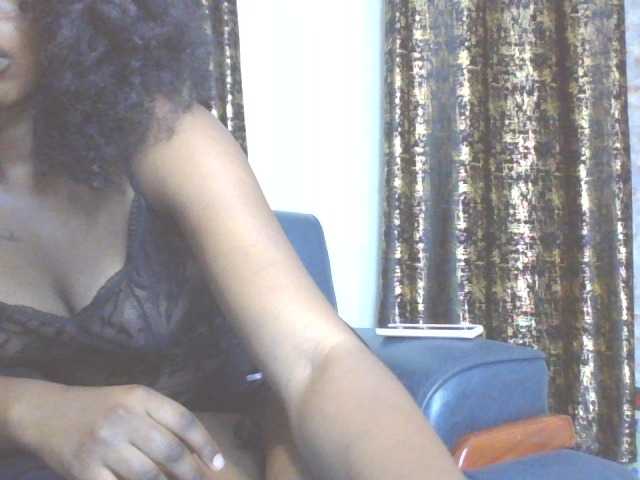 Nastyshanny22 live cam on BongaCams