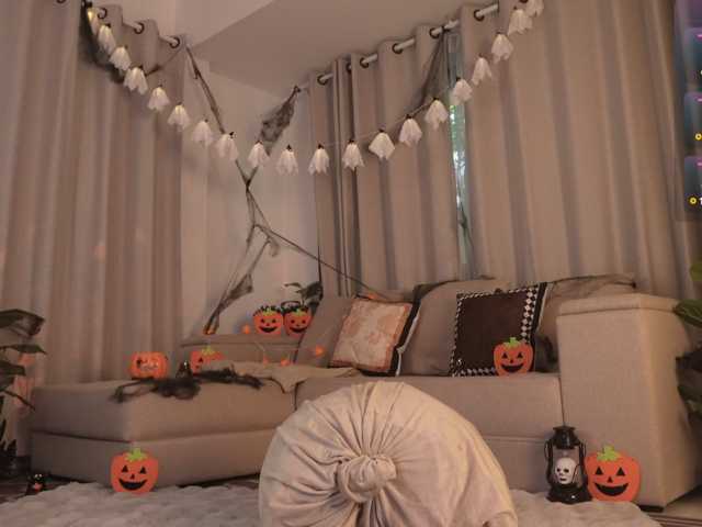 LilluCooper1 live cam on BongaCams