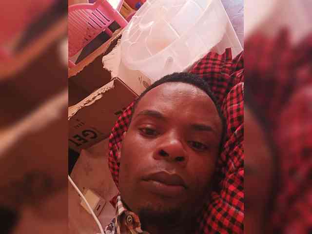 Kevin001a webcam