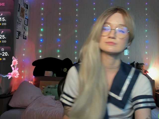 JulietNorris live cam preview