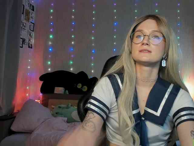 JulietNorris webcam