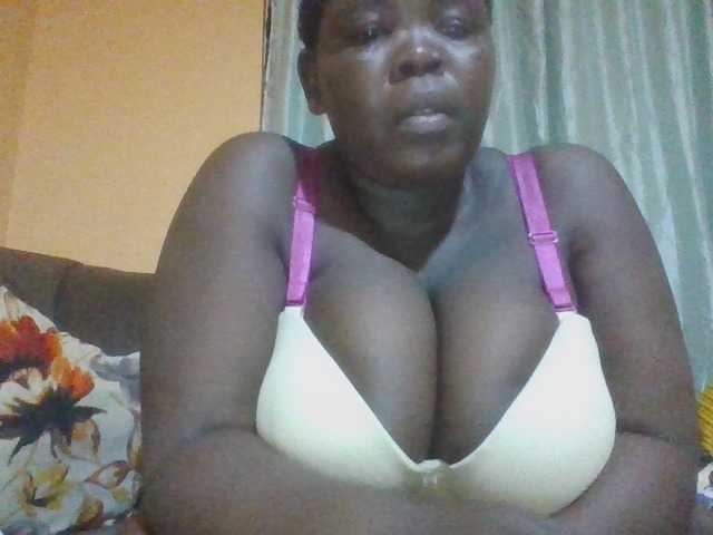 melonboobies1 live cam on BongaCams