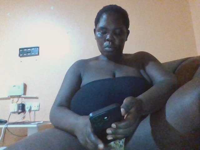 melonboobies1 live cam on BongaCams