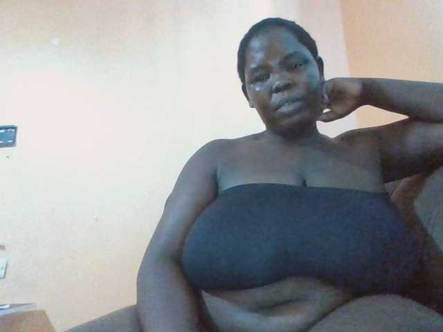 melonboobies1 live cam on BongaCams