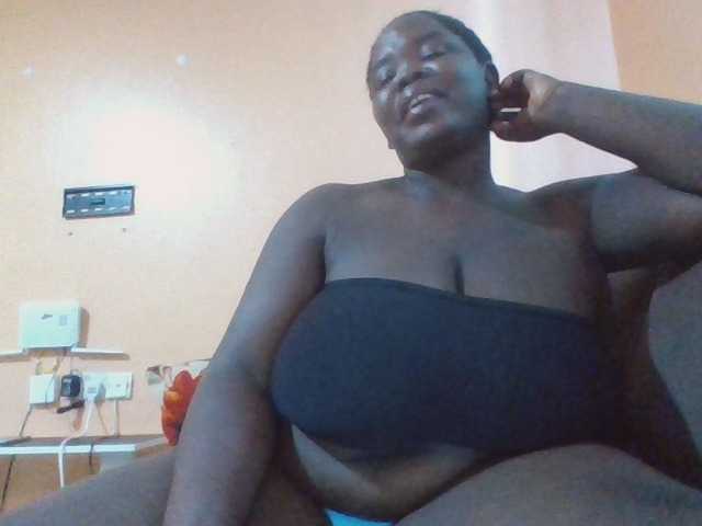 melonboobies1 live cam on BongaCams