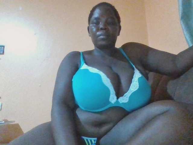 melonboobies1 live cam on BongaCams