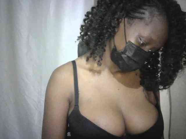 Ebonylatino webcam