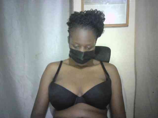 Ebonylatino webcam