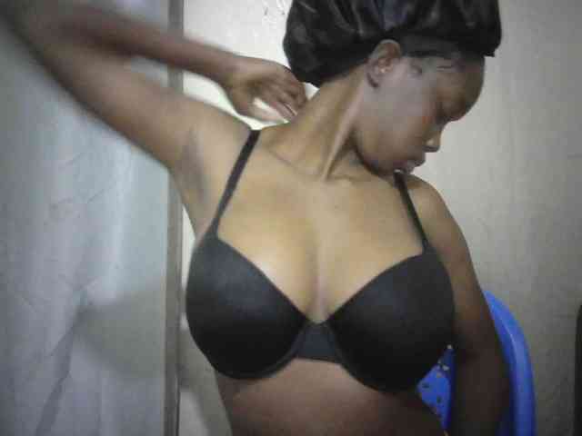 Ebonylatino webcam