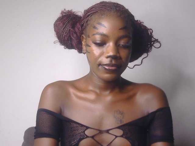 Blackbarry34- live cam on BongaCams