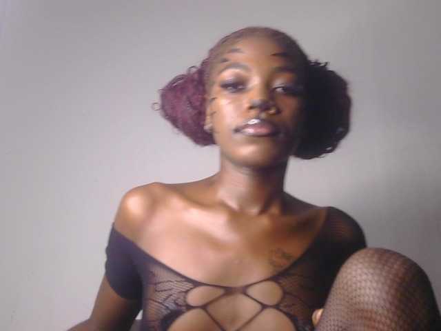 Blackbarry34- live cam on BongaCams